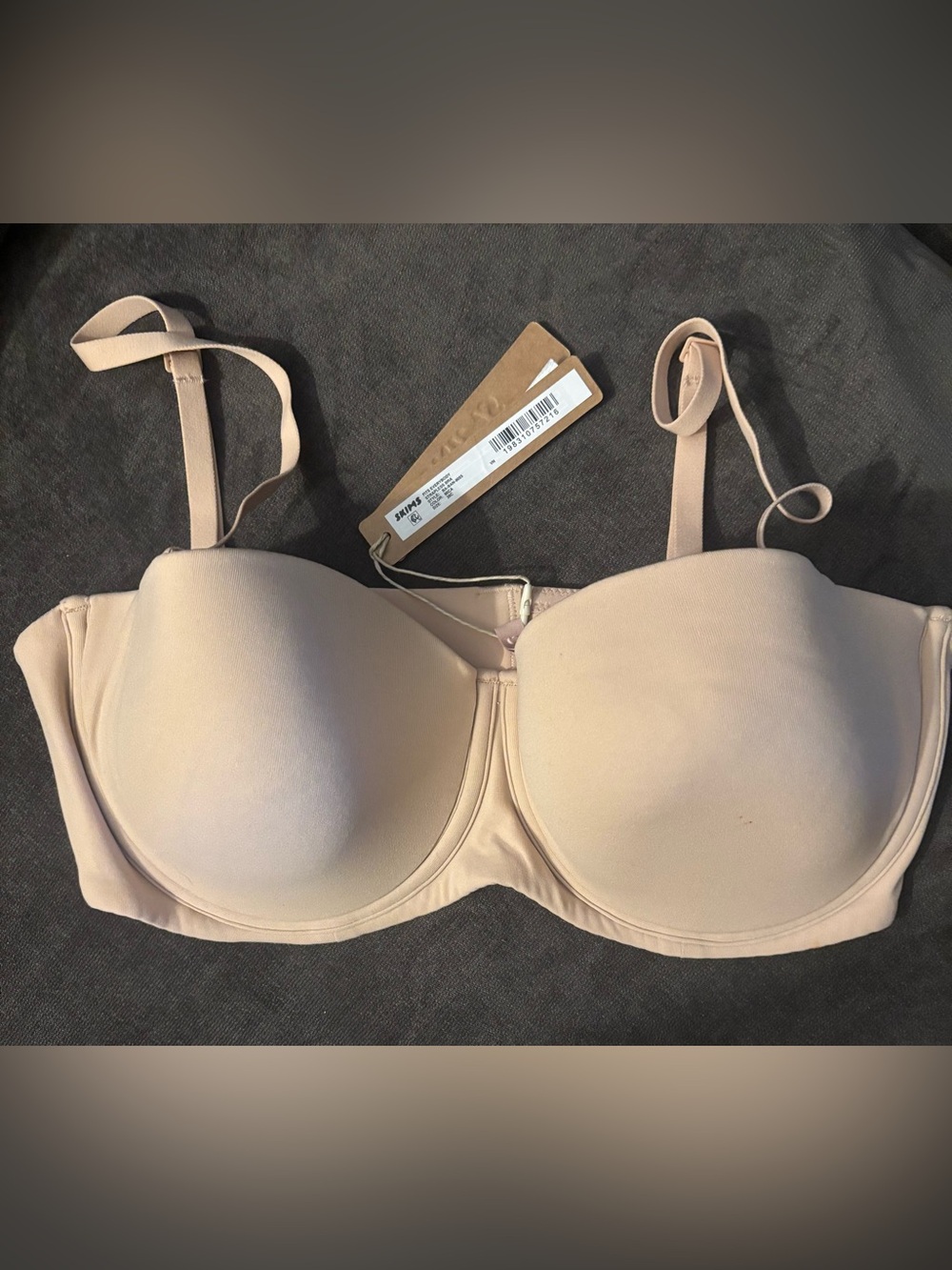 SKIMS Convertible Nude Strapless T-Shirt Bra